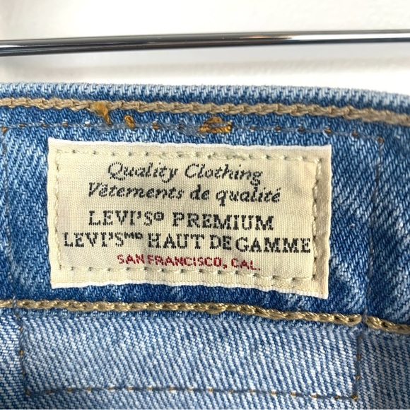 BNWT:Levi’s Premium 70s High Slim Straight Jeans Women’s 30 New - Picture 10 of 11